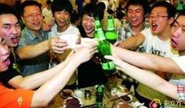 感恩哥喝酒爆料视频,揭秘娱乐圈不为人知的幕后故事