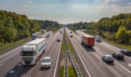 玉林南高速爆料事件视频,真相与争议交织的行车记录