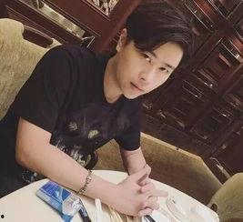 快手娱乐圈吃瓜主播排名,吃瓜主播风云榜，揭秘热门主播排名